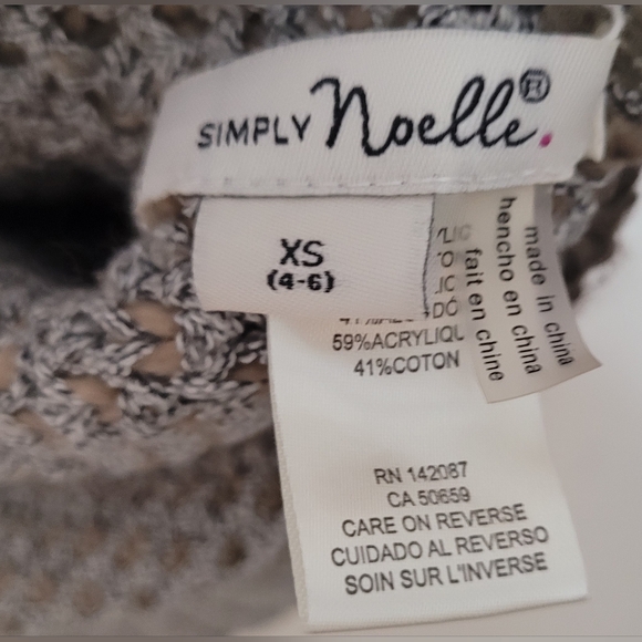 Simply Noelle Hooded Knit Sweater - Picture 5 of 6